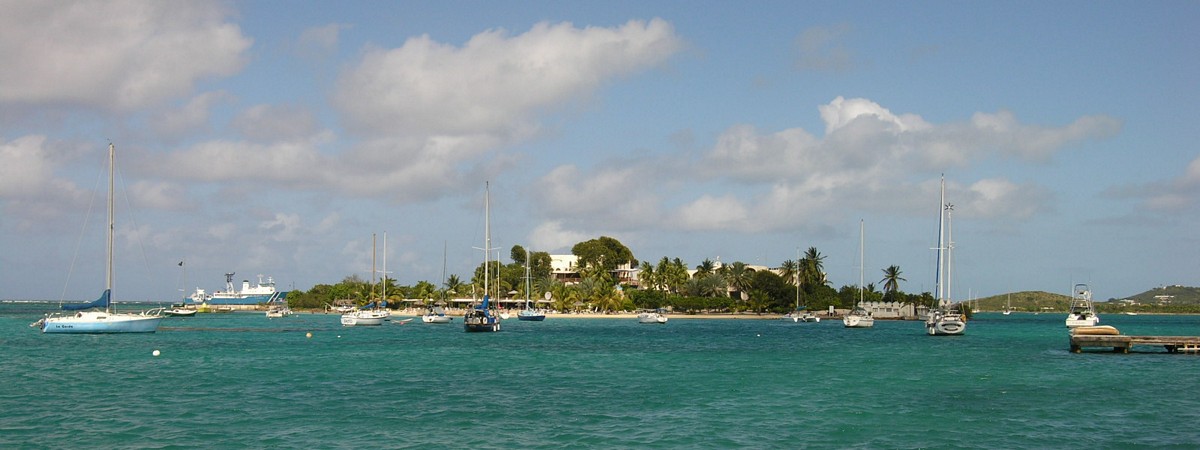 Looking at Protestant Cay [Click for larger picture (1600 &times; 600)]