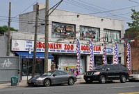 Brooklyn Zoo & Aquarium storefront